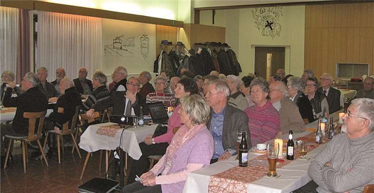 Der Seniorenkreis der Kolpingsfamilie lauschte gespannt den Ausführungen von Dr. Hemut Weinand. privat