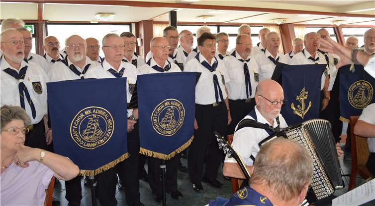 Der Shanty-Chor „Admiral Mischke“ aus Lahnstein sang auf dem Herbstfest des VdK. Foto: privat