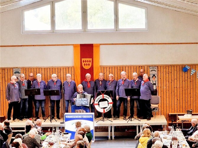 Der Shanty-Chor aus Kehrig stimmte die Gäste ein.