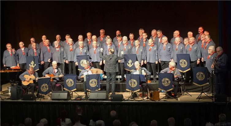 Der Shanty-Chor eröffnete das Frühlingskonzert mit Seemannsliedern. Foto: Alina Hillesheim/Stadtverwaltung Lahnstein