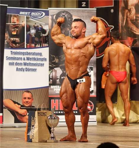 Der Sieger der Klasse „Männer“ im US Cup Jan Becker.