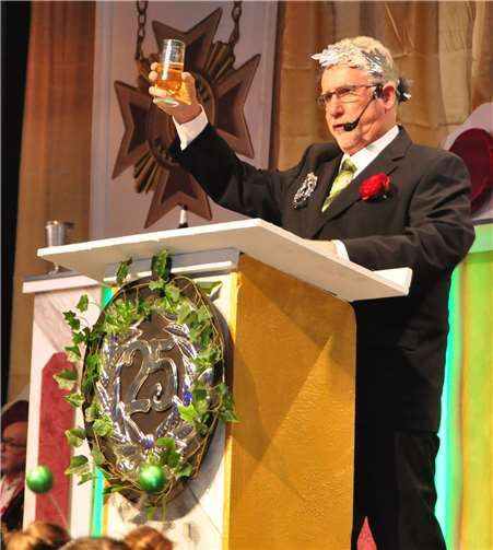 Der Silberbräutigam Heins-Werner Kleine-Natrop.