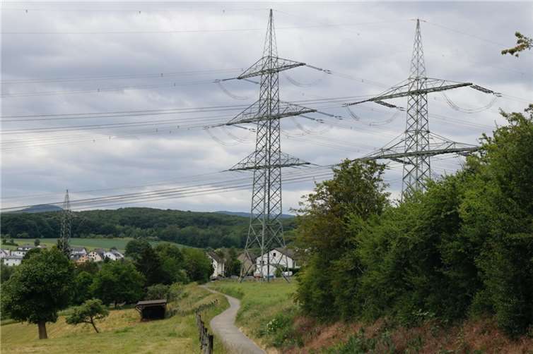 Der Sinziger Ortsteil Franken ist unmittelbar von der geplanten Ultranet-Freileitung betroffen.  Foto: Reiner Friedsam