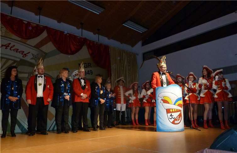 Der Sitzungspräsident Manuel Doll begrüßt die Gäste. Fotos: -HB-