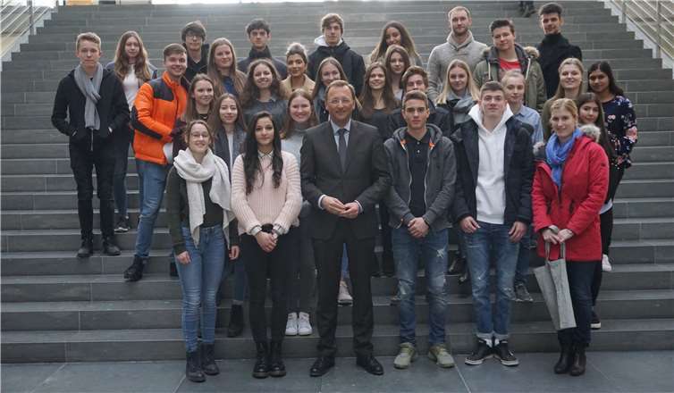 Der Sozialkunde-Leistungskurs 11 in Berlin.privat