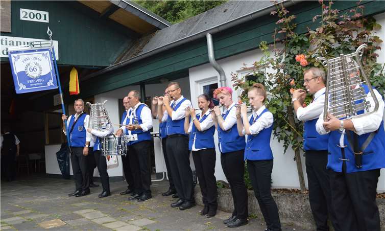 Der Spielmannszug Freiweg sorgte für die passende musikalische Begleitung.