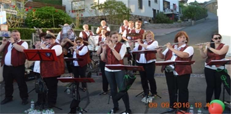 Der Spielmannszug sorgte für die passende Musik zum Fest.