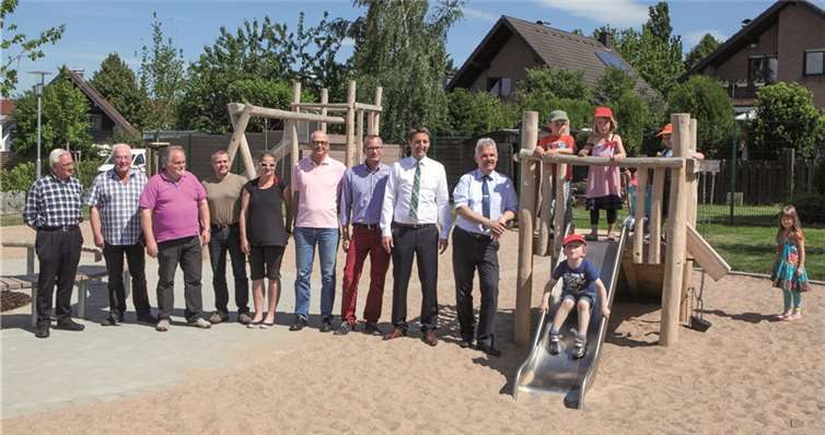 Der Spielplatz im Neubaugebiet „Brückenacker“ in Wormersdorf wurde jetzt offiziell in Dienst gestellt.JOST