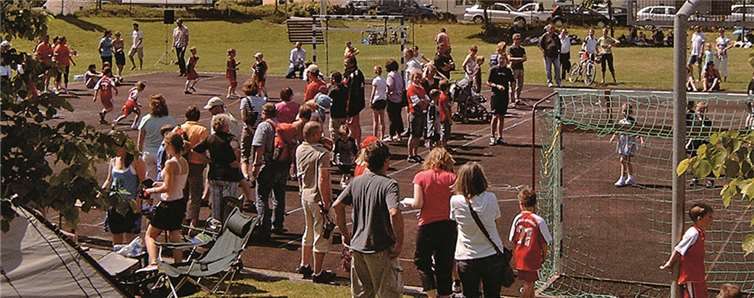 Der Sportplatz Ollheim, so kann Handball sein. Sport ist im Verein am schönsten. privat