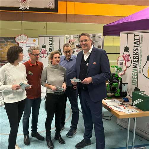 Der Stand der Ideenwerkstatt war nicht nur ein Ort der Präsentation, sondern auch des Dialogs.  Foto: Dominik Hange