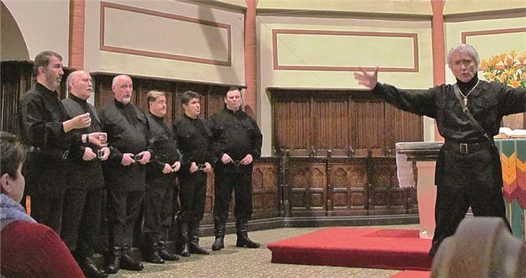 Der Star des Abends Peter Orloff mit seinen Schwarzmeer-Kosaken in der Neuwieder Marktkirche bei einem bemerkenswerten Konzert. Orloff-Management