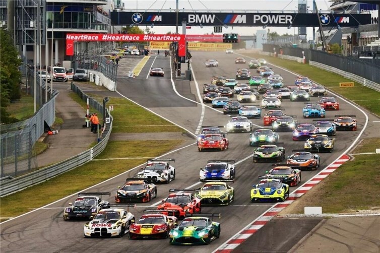 Der Start der GT World Challenge Nürburgring 2025.