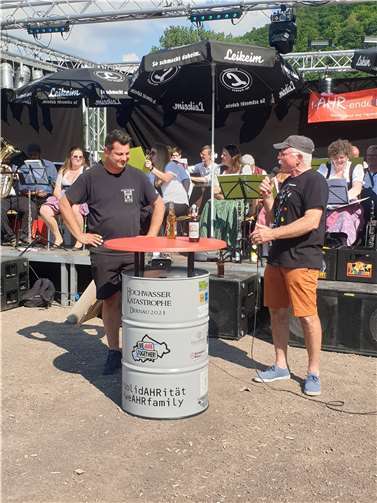 Der Stehtisch wird einen Platz im Bürgerhaus finden.  Foto: privat