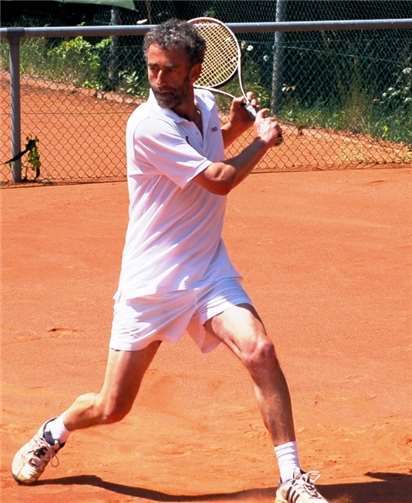 Der Steimeler Tennisnachwuchs wird von Christoph Hilpisch trainiert, frischgebackener Rheinland Meister bei den Herren 60.TC Steimel/Archiv
