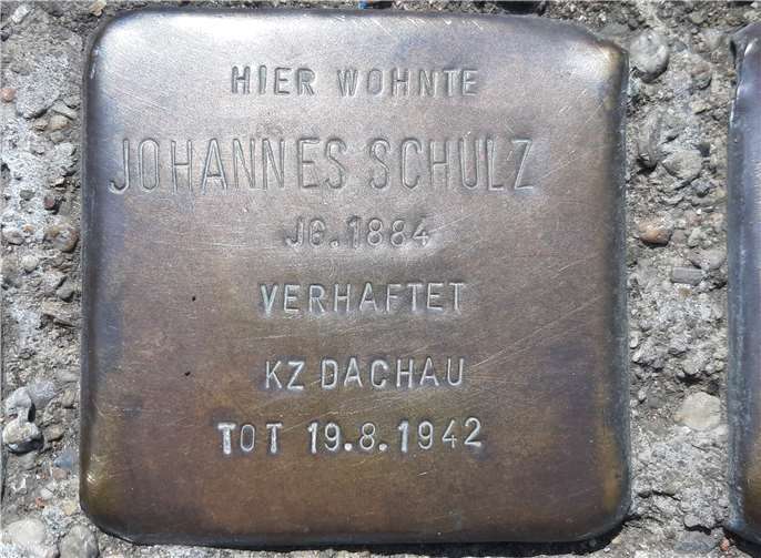 Der Stolperstein von Johannes Schulz.