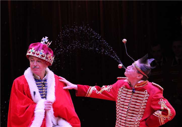 Der „Superclown Fumagalli“ mit seinen Bruder Daris werden die Besucher mit ihren Späßen zum Lachen bringen. privat