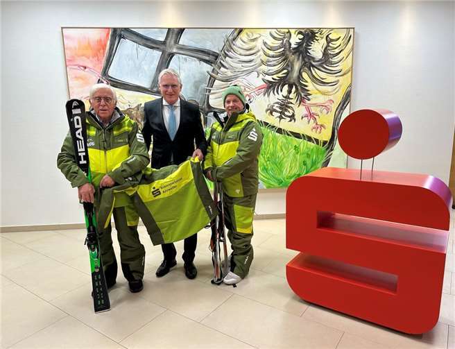Der TV06 freut sich über die Unterstützung der Kreissparkasse Ahrweiler.  Foto: Marco Seydel