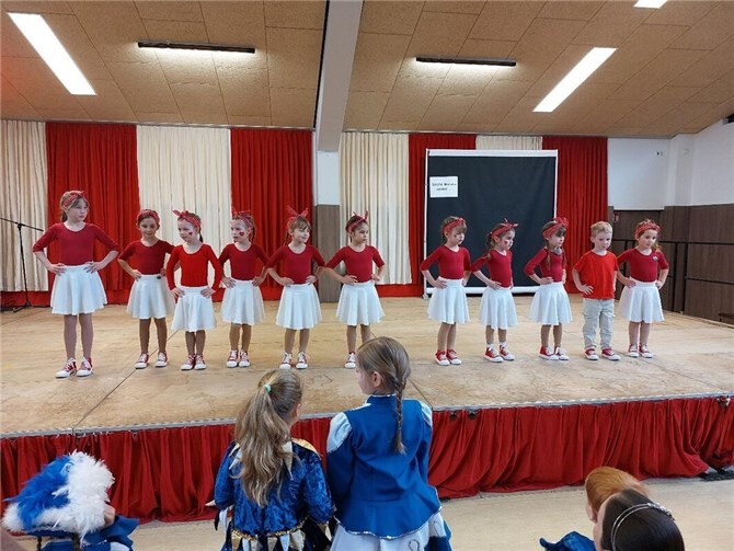 Der Tanz der Tanzmäuse Oberdürenbach begeisterte.