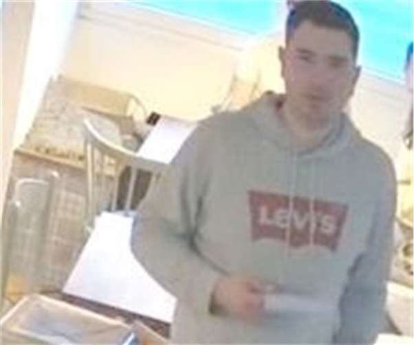 Der Tatverdächtige.  Fotos: Polizei Bonn