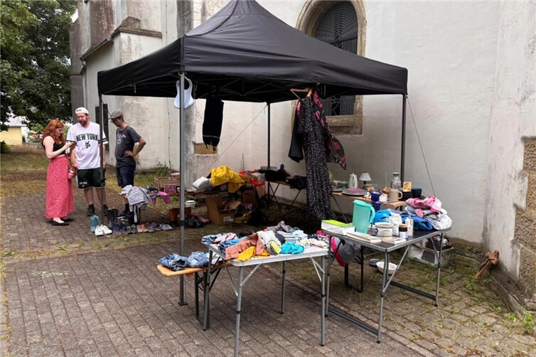 Der Tauschmarkt auf dem Kirchhof in Kirchwald