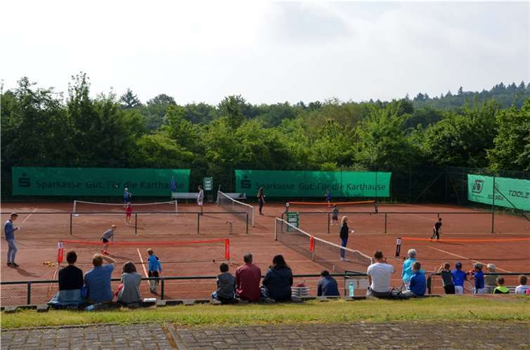 Der Tennissport wird wieder beliebter. Quelle: TVR