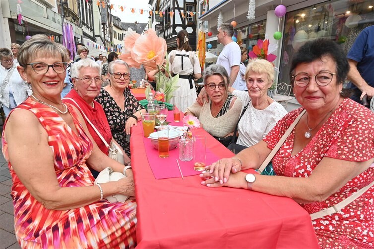 Der Tisch wird bald gedeckt sein. Foto: SK