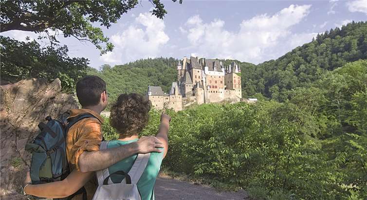 Der Traumpfad Eltzer Burgpanorama bietet zahlreiche reizvolle Bildmotive. REMET