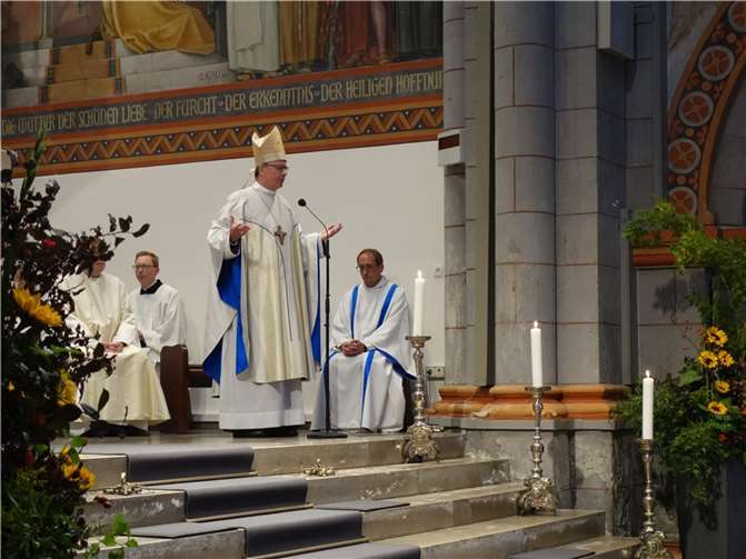 Der Trierer Bischof Dr. Stephan Ackermann während seiner Predigt.