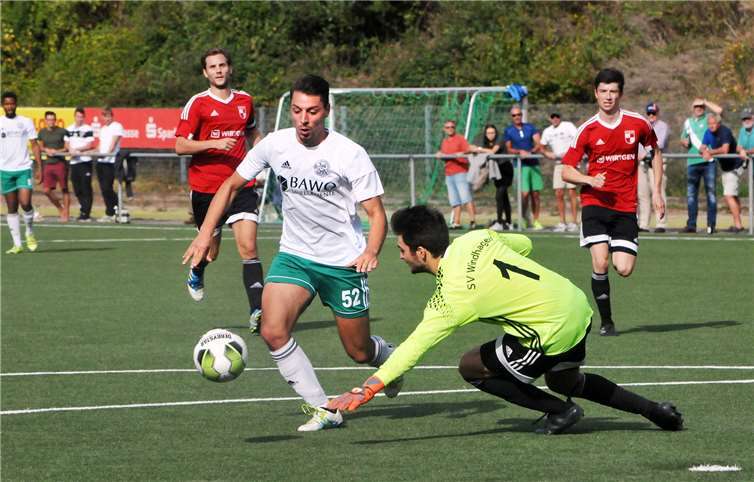 Der TuS dominierte die erste Spielhälfte. RASCH