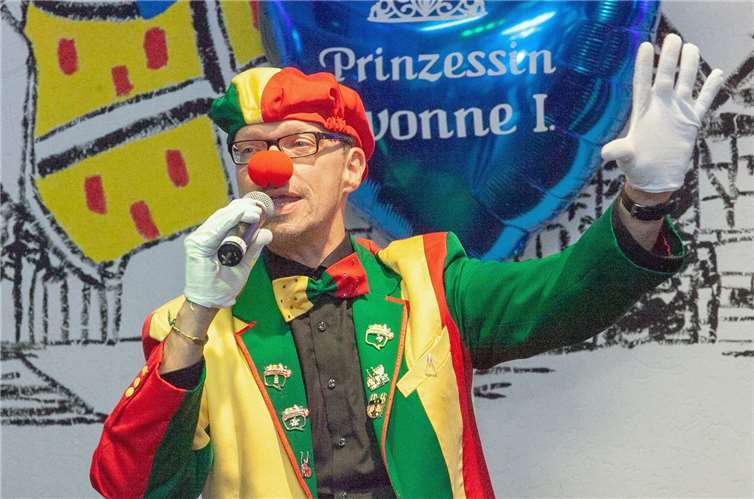 Der „Tuppes vum Land“ (Jörg Runge“ stellte fest, dass dieKölsche Sprache doch jede Menge Ähnlichkeit mit dem Chinesischen hat.