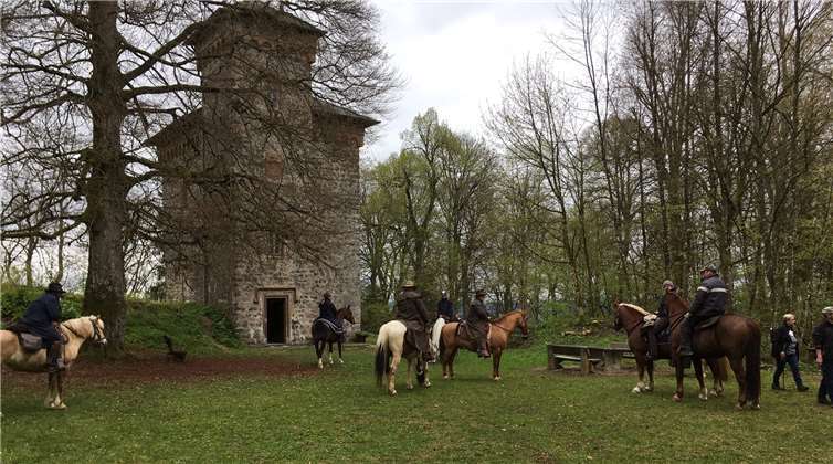 Der Turm auf dem Aremberg ist ein attraktives Ausflugsziel. privat