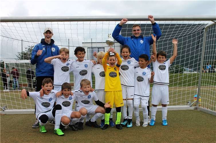 Der Turniererlös wird zu 100 Prozent an die Betroffenen der Flutkatastrophe gespendet.Fotos: privat