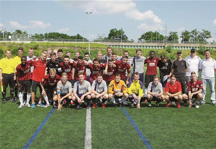 Eine muntere und faire Partie gegen Profis