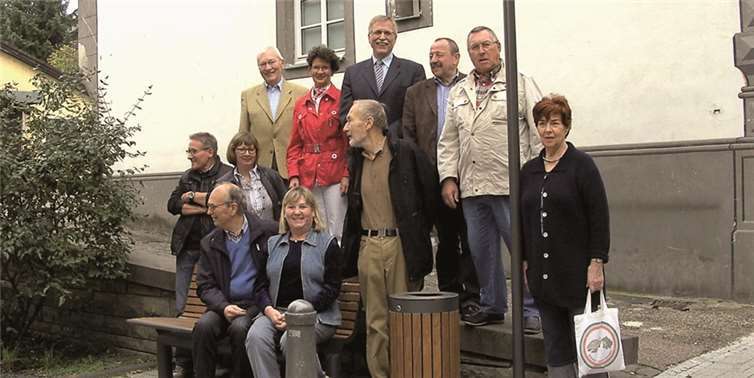 Der VVV finanzierte die an die Beschilderung der Hellenstraße angepassten Hinweisschilder.  Privat