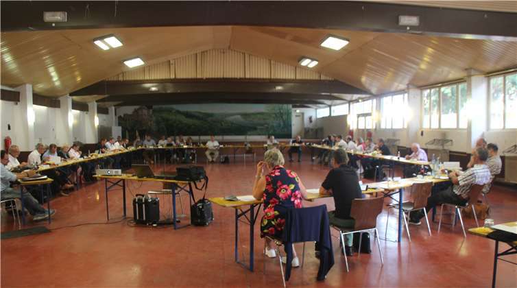 Der Verbandsgemeinderat Bad Breisig tagte zum letzten Mal unter der Leitung von Bürgermeister Bernd Weidenbach.