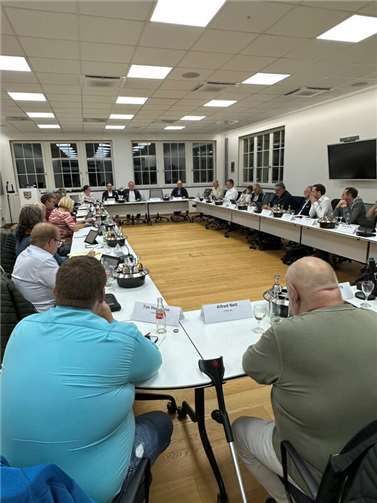 Der Verbandsgemeinderat Mendig beschäftigte sich im Rahmen seiner jüngsten Sitzung unter anderem mit der überparteilichen Initiative „Jetzt reden WIR – Ortsgemeinden stehen auf!“. Foto: Stefan Pauly/VG-Verwaltung Mendig