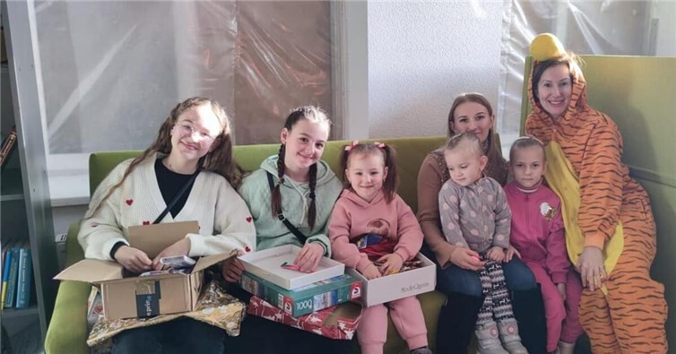 Der Verein „Wachtberg4help“ startet auch in diesem Jahr seine Weihnachtsaktion und sammelt Lebensmittelpakete sowie Weihnachtsgeschenke für ukrainische Waisenhäuser in Mykolayiv, Tschernihiv, Kyiv und Charkiw sowie für Kinder und Familien in Konotop. Foto: privat