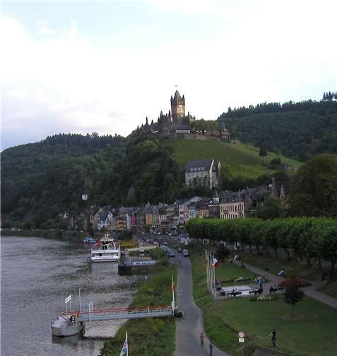 Der Verein macht sich auf den Weg nach Cochem. Verein Zehnthaus e.V.