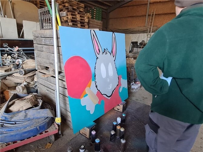 Der Vereinshase, das Maskottchen, ist noch in Arbeit.