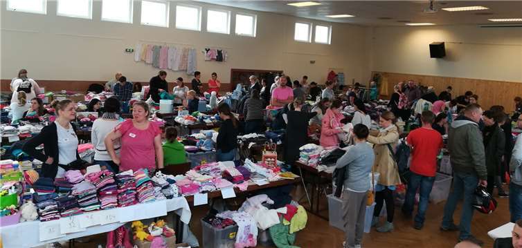 Der Verkäuferbereich in der Schützenhalle.Fotos: privat