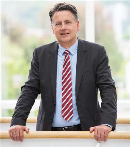 Der Vertrag von Vorstandsmitglied Dr. Karlheinz Sonnenberg wurde verlängert.Quelle: evm