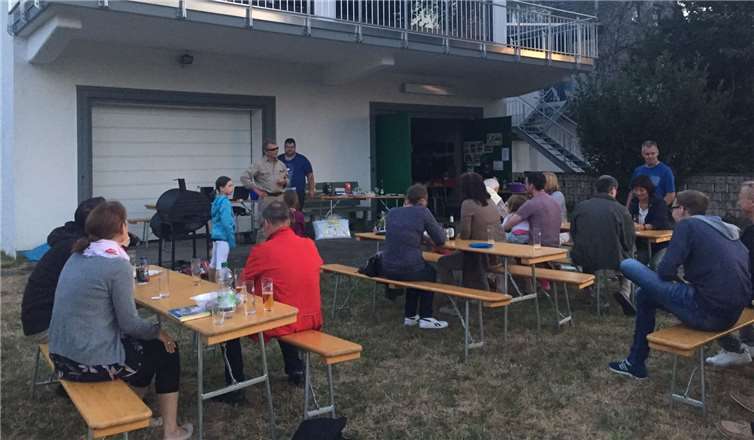 Der Vorsitzende der Rudergesellschaft Dr. Dieter Berger dankte dem Vorstand der TTF für seine Arbeit. privat