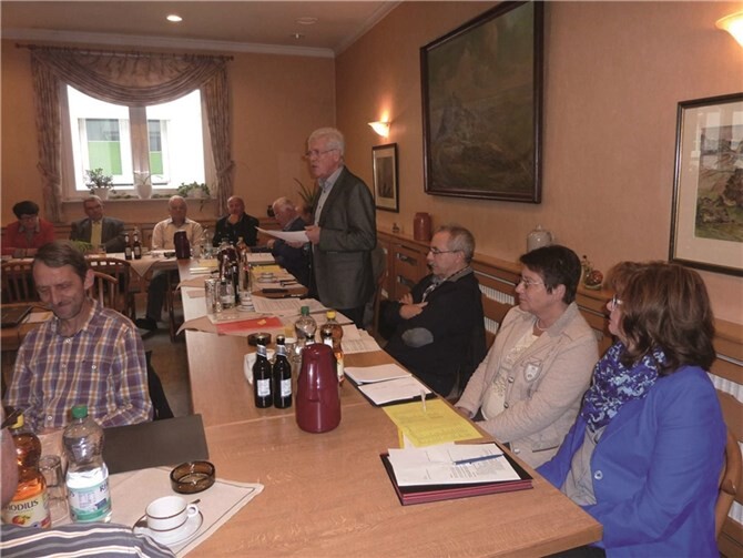 Der Vorsitzende des Kreis-Chorverbandes Ahrweiler, Günter Nerger, begrüßte in Kempenich zu ersten Arbeitstagung Vereinsvorstände zu einem regen Gedankenaustausch.privat