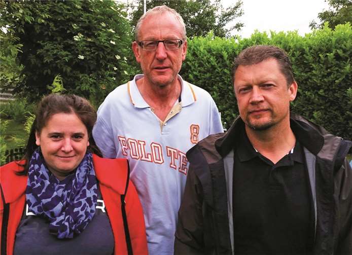 Der Vorsitzende freut sich mit Mike Nawratil über Zuwachs im Vorstand. Weiter hält Nicole Wolter die Frauenquote in der Oedinger CDU hoch.  Privat