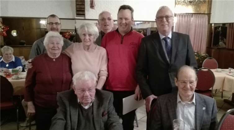 Der Vorsitzender Fredi Winter, ehrte die Mitglieder für ihre 25-jährige Mitgliedschaft. Privat