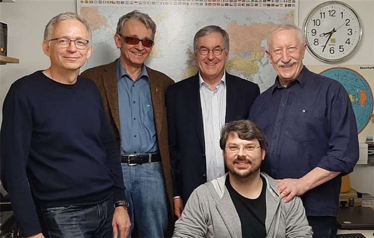 Der Vorstand der Ahrweiler Funkamateure: Jürgen Schmidt, Hermann-Josef Link, Dr. Stephan Weber, Daniel Papke, Peter Wiebusch (OVV) (von links).Foto: Linus Wiebusch