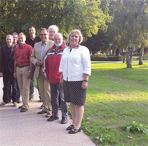 Der Vorstand der CDU Bad Breisig machte sich ein Bild von den Wegeausbauarbeiten im Kurpark. privat