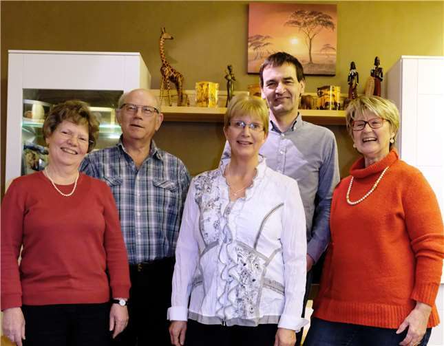 Der Vorstand der Ceramic Dancers: Neben der Presidentin Petra Winzer, dem Vicepresident Michael Lewe, Treasurer Ute Luxem, Schriftführer Heinz Hill, ist nun auch Elisabeth Jeworutzki als Beisitzerin neu mit im Team. Foto: privat