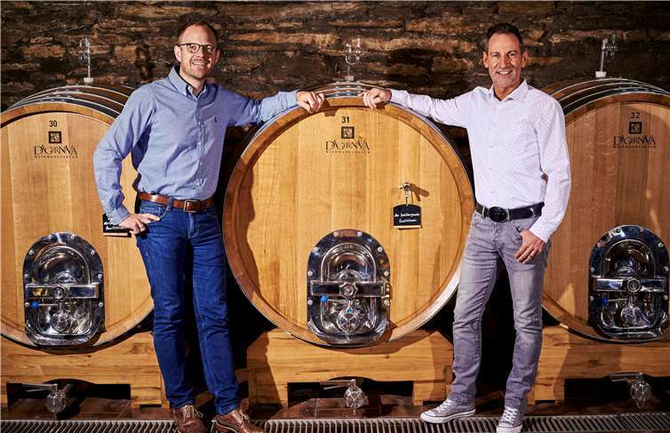 Der Vorstand der Dagernova: Geschäftsführer Thomas Monreal (l.) und Kellermeister Günter Schüller.