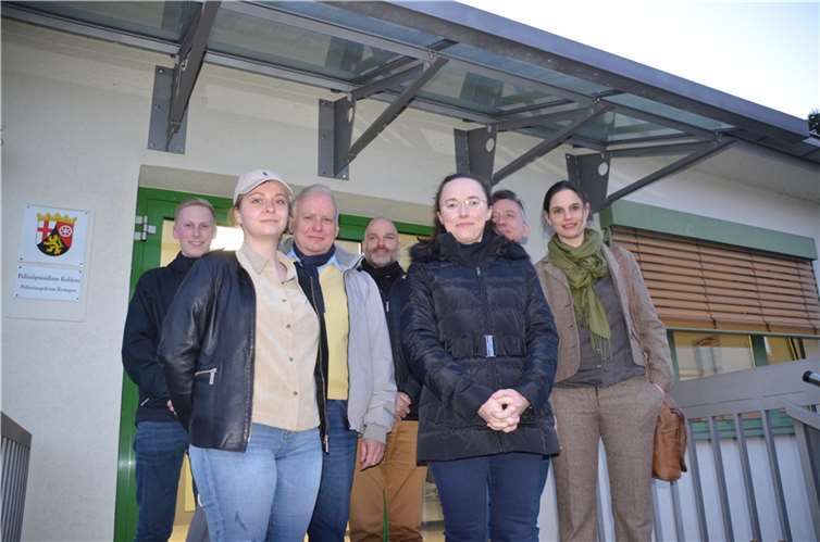 Der Vorstand der FDP-Remagen hat die Polizeiinspektion besucht und sich detailliert die Zahlen für Remagen erläutern lassen. Quelle: FDP Remagen